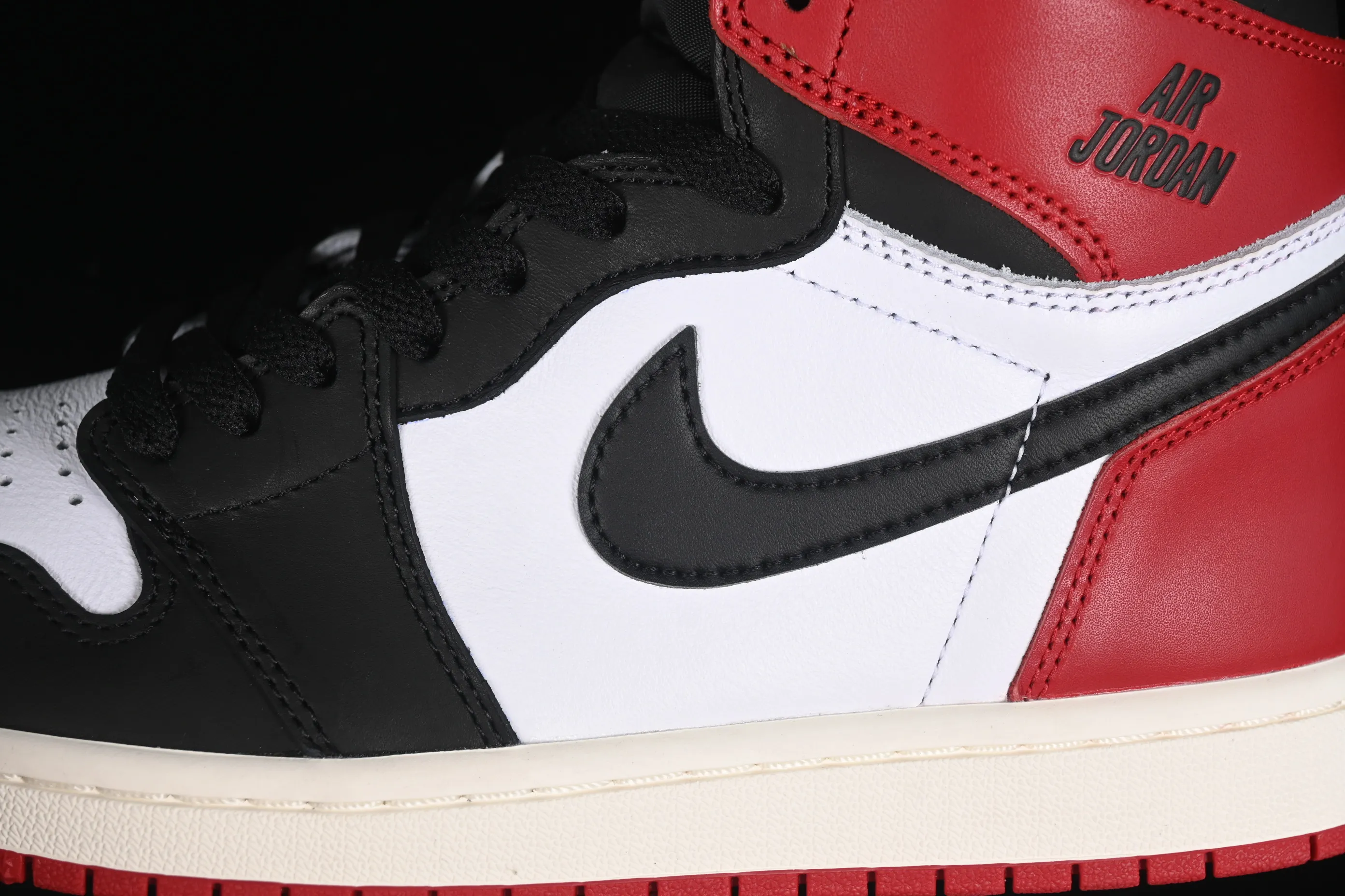 All categories Air Jordan Jordan series basketball shoes Air Jordan 1 High OG version Air Jordan 1 High OG "Black Toe Reimagined" AJ1 Joe 1 new black toe DZ5485-106